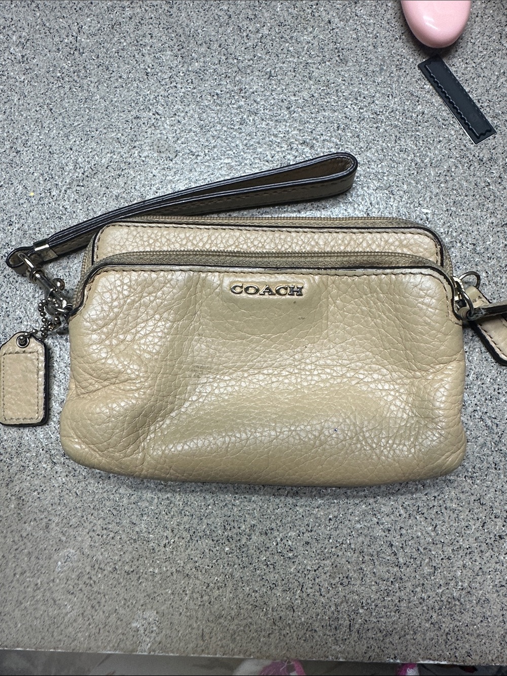 COACH Beige Pebbled Leather Wristlet Clutch